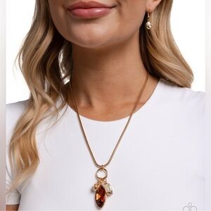 NWT Paparazzi Necklace & Earrings Set Amber/White Crystals in Gold Tone Setting